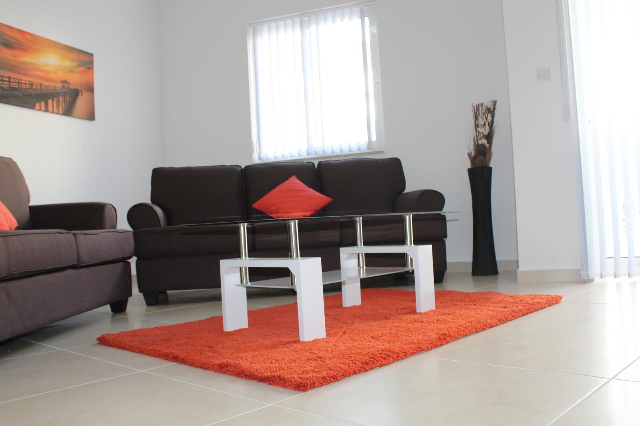 Homestay Centre Point *