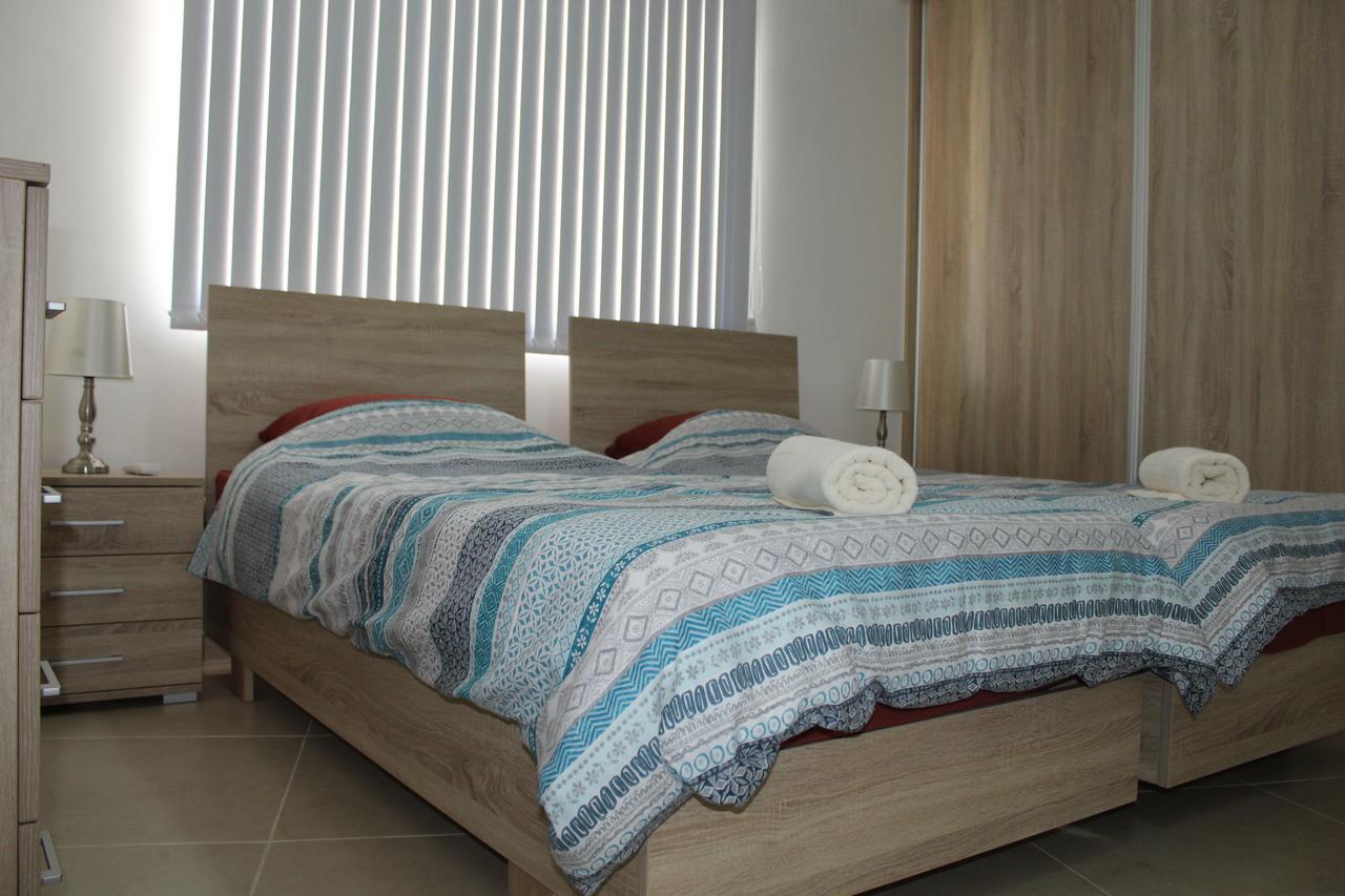 Homestay Centre Point *